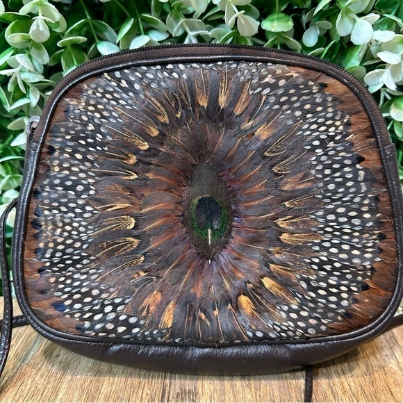 Vintage boho leather crossbody bag peacock pheasant feather front super unique - Picture 3 of 14